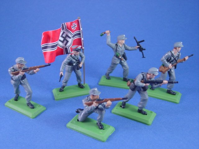 Britains Deetail DSG WWII German Toy 